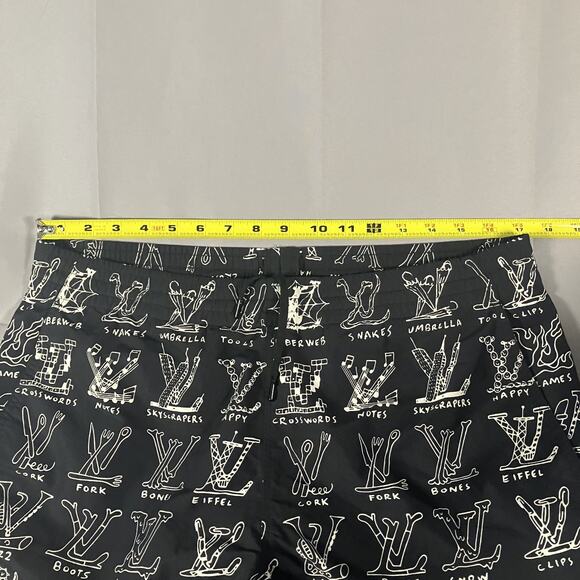 Louis Vuitton Japan Mens Large Swim Trunks Shorts - Monogram Graphic Print - Picture 9 of 16
